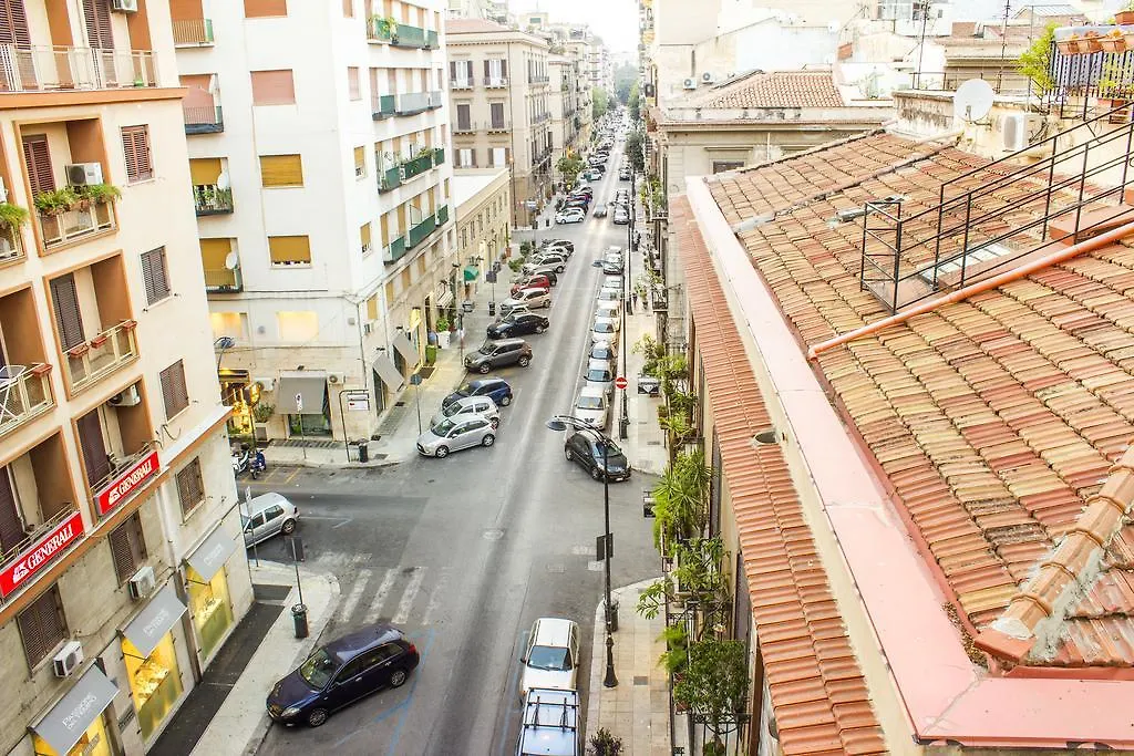 Kalamonjo Suite&Rooms Palermo Italy