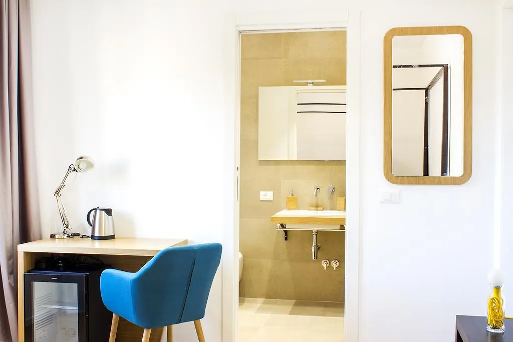 Kalamonjo Suite&Rooms Palermo 3*,  Italy