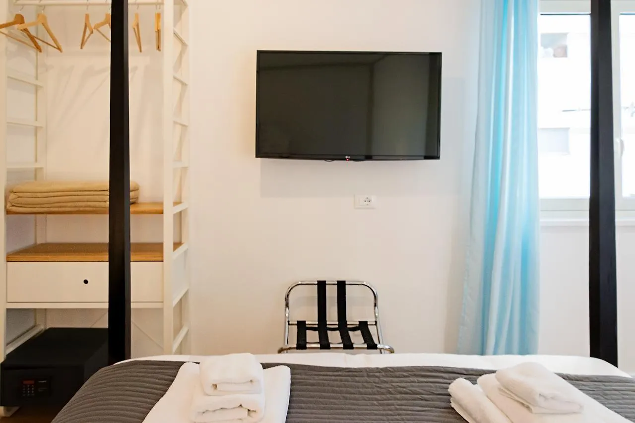 *** Guest house Kalamonjo Suite&Rooms Palermo Italy